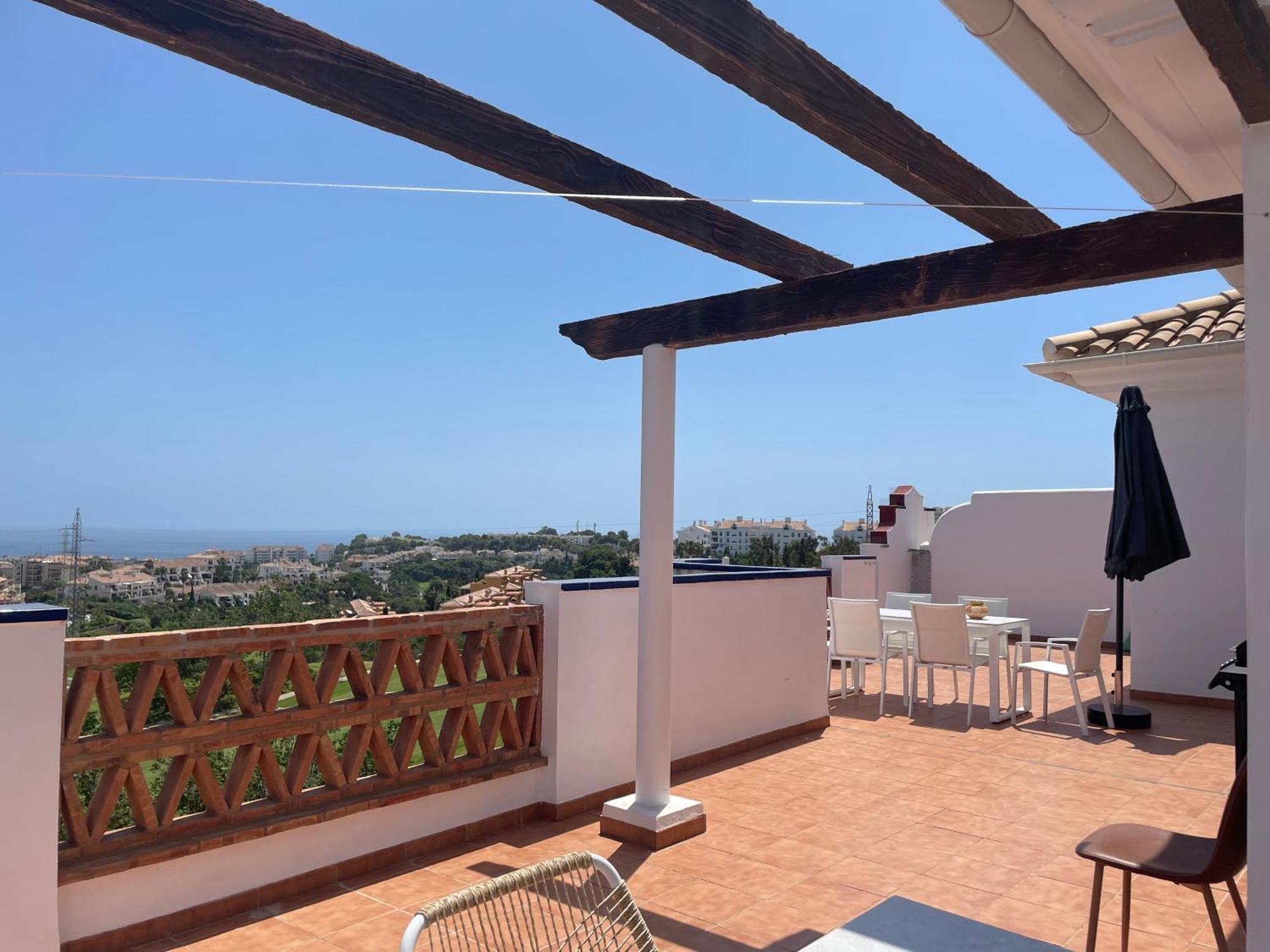 Penthouse With Exceptionel View, Miraflores Appartement Málaga