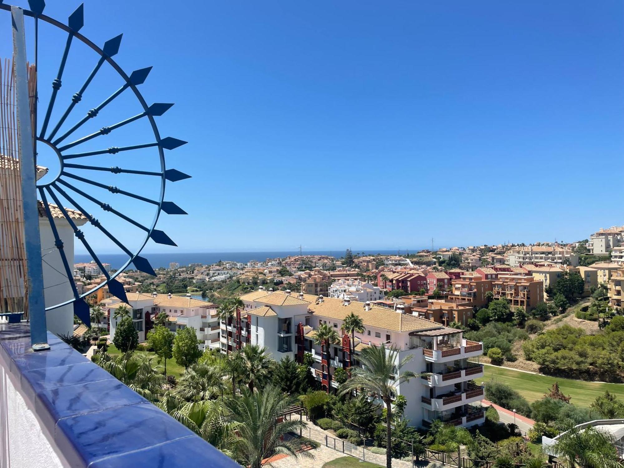 Penthouse With Exceptionel View, Miraflores Appartement Málaga